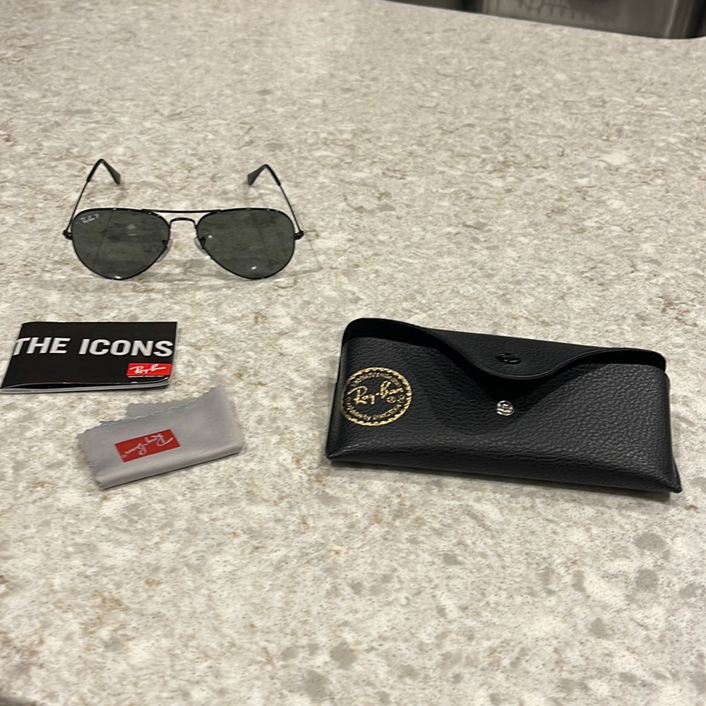 Ray-Ban Aviators 55 size polarized
